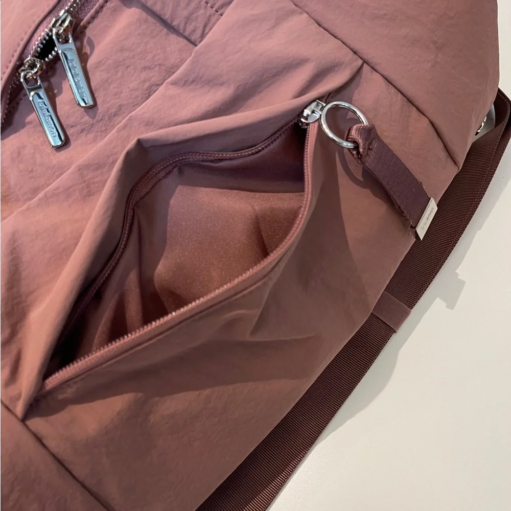 Lululemon On My Level Barrel Duffle 16L Yoga Gym Spiced Chai Vacation Travel Bag - Picture 4 of 7